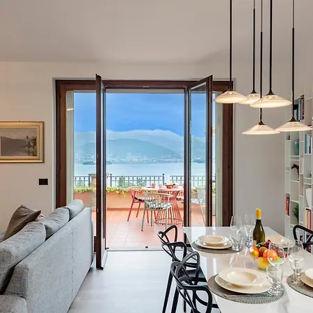 Il Dipinto Sul Lago Stresa Center: Terrace, Garden And Privare Garage - Happy Rentals *