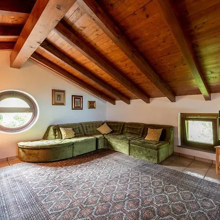 Il Dipinto Sul Lago Stresa Center: Terrace, Garden And Privare Garage - Happy Rentals *