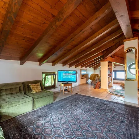 Nyaraló Il Dipinto Sul Lago Stresa Center: Terrace, Garden And Privare Garage - Happy Rentals