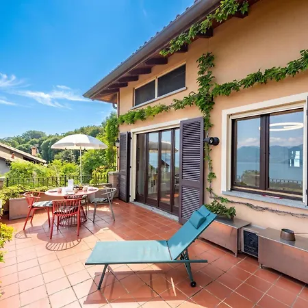 Il Dipinto Sul Center: Terrace And Garden - Happy * 스트레사