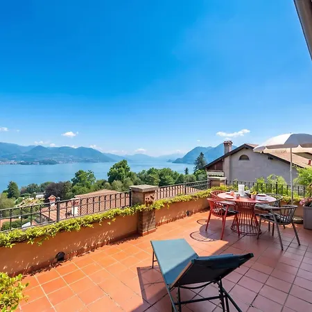Il Dipinto Sul Center: Terrace And Garden - Happy 스트레사