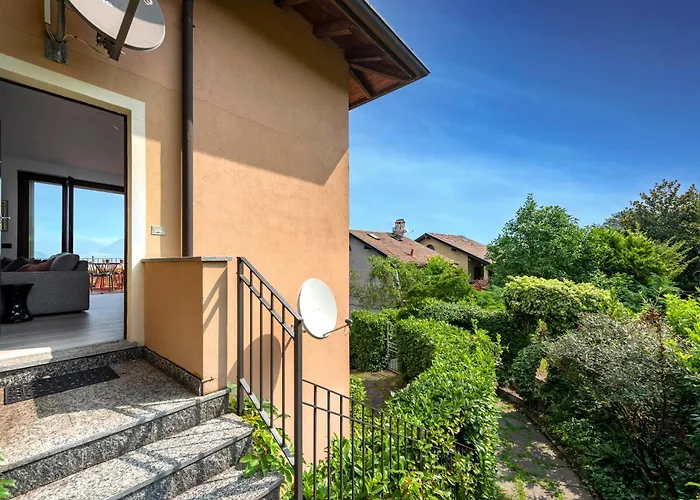 Il Dipinto Sul Center - Happy * Stresa